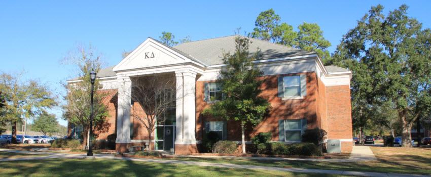 KD Sorority House Exterior