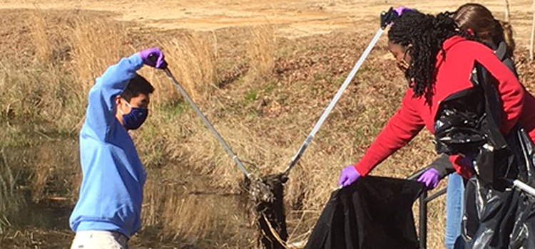 SGA and others participating in Clean Up Day on February 20, 2021