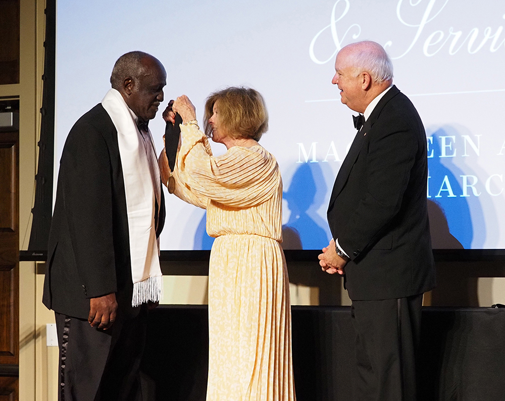 Robert Edward Battles, Sr. receiving award.