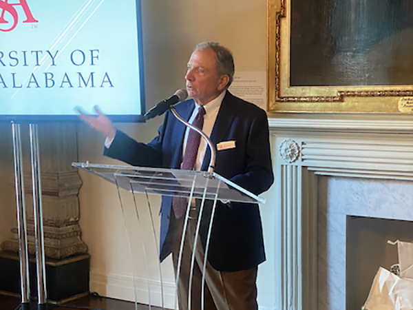 South Alabama Alumni speaking at the Alumni & Friends event in Washington DC.