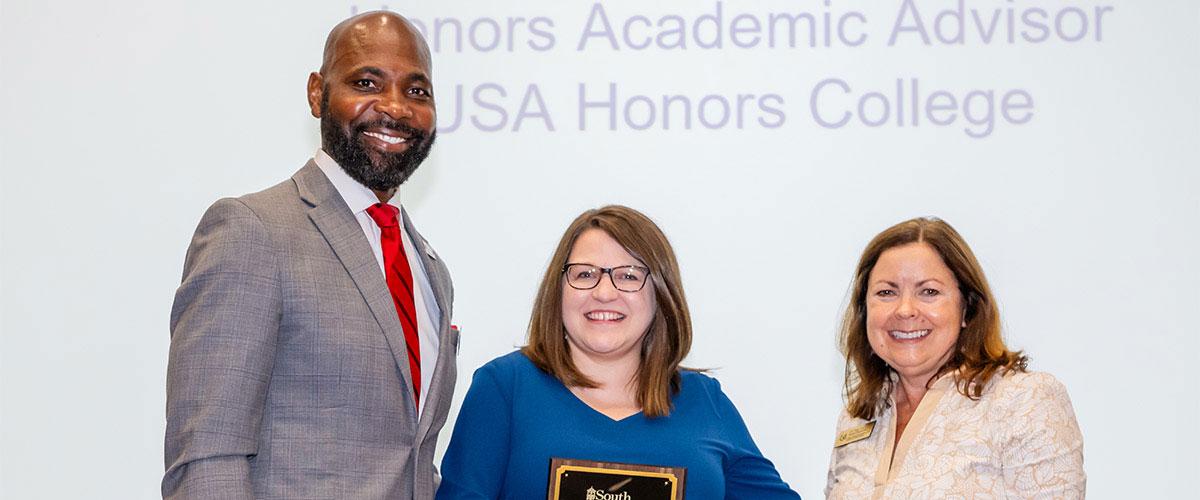 Lauren Williams with Dr. Viturri and Alumni President