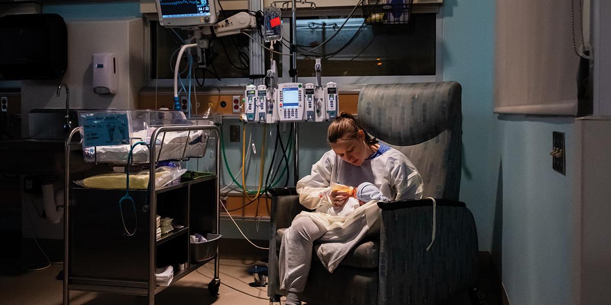 PARENTS QUICKLY LEARN the unit’s language: terms like sats (a baby’s oxygen level) and FiO₂ (how much oxygen the team is giving). It becomes part of how they understand each day’s progress.