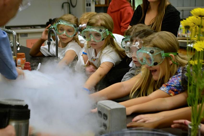American Chemical Society working with kids