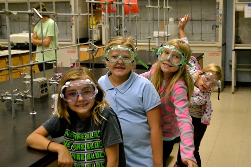 American Chemical Society working with kids