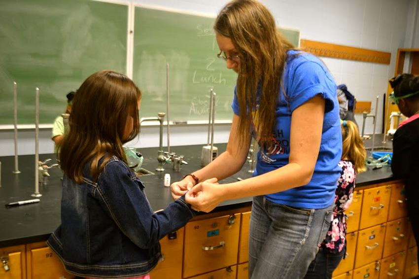 American Chemical Society working with kids