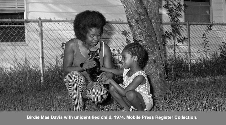 Birdie Mae Davis with unidentified child, 1974