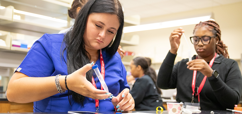 The Pat Capps Covey College of Allied Health Professions introduced the inaugural Healthcare Career Summer Camp on June 15 to 25 rising high school seniors from Mobile and Baldwin counties. 