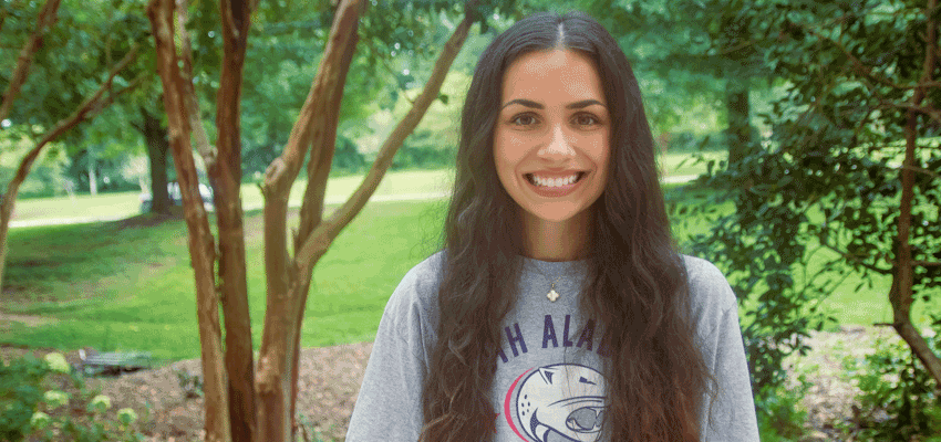 When Madeline Mackey transferred to the University of South Alabama in the spring of 2020, she was planning to pursue medical school, but things began to change after a conversation with her mother and her academic adviser. 
