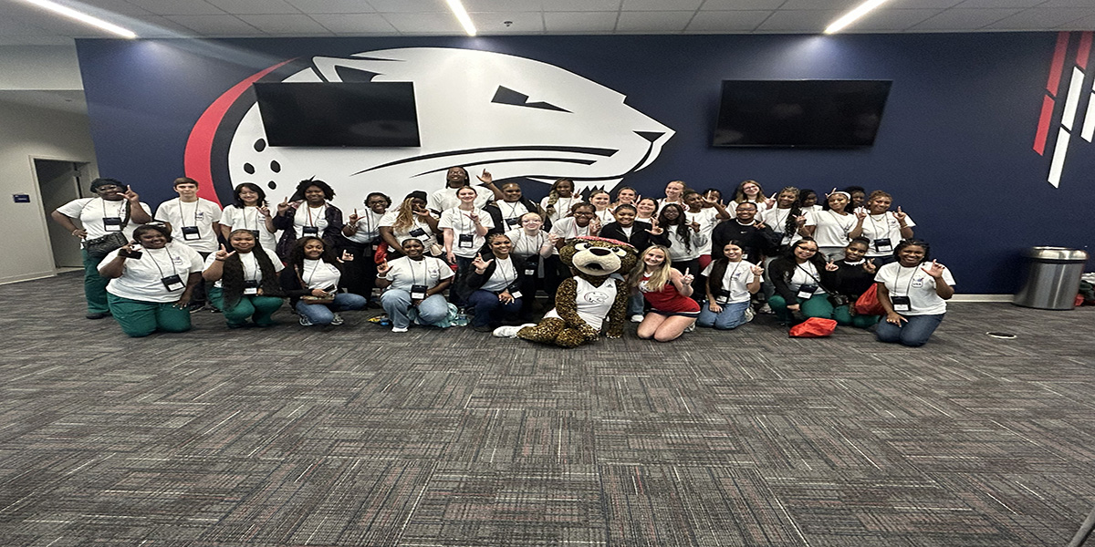 Allied Health summer camp introduces students to healthcare careers