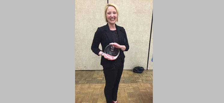 USA Alumna Dr. Andrea Hunt (MA 2004) Receives Outstanding Early Career Award for Service at UNA