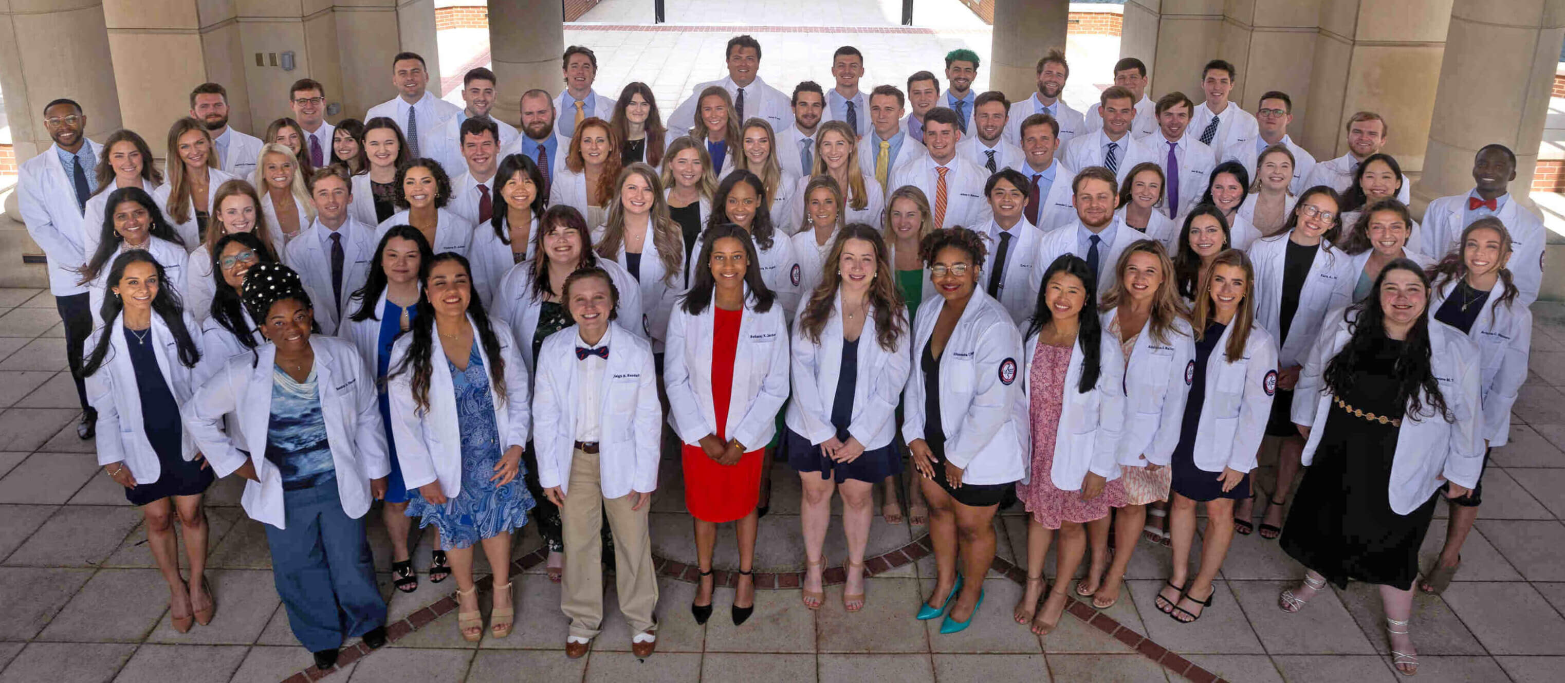 Class photo of medical students at the USA College of Medicine