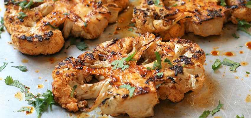 Learn how to make cauliflower steaks, a vegetarian recipe that is quick, easy and healthy. 