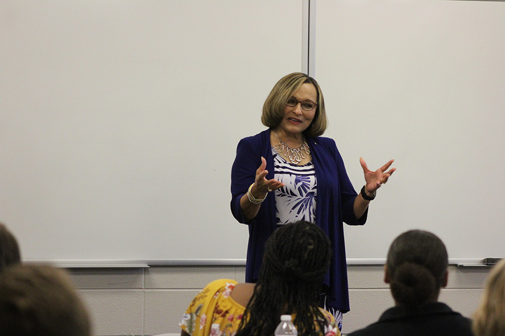 Senator Vivian Figures spoke to students about leadership during an undergraduate management course.