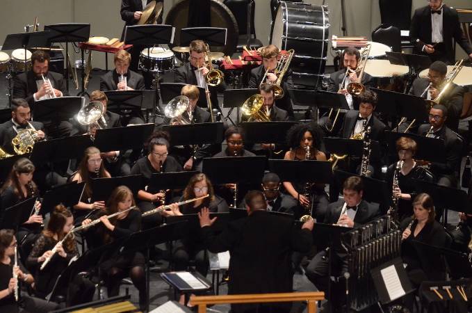 Pictured in concert is the USA Wind Ensemble. data-lightbox='featured'