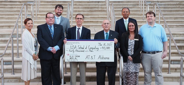 AT&T Gift Supports K-12 STEM Outreach Program through USA’s School of Computing
