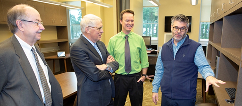 USA President and Provost visit SoC