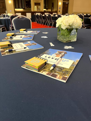 LevelUp Table decoration