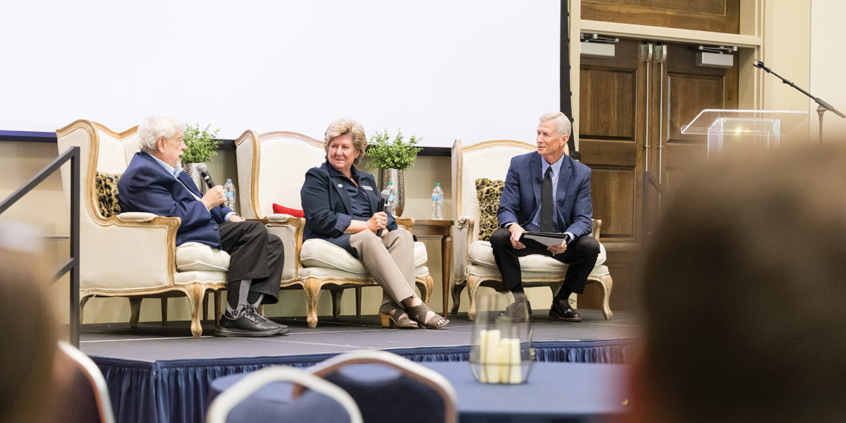 A TALK WITH LAURIE OWEN AND  MICHAEL WOJCIECHOWSKI
