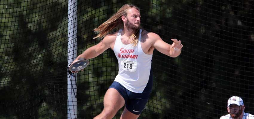 Jan-Louw Kotze throwing disc