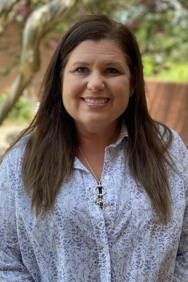 Headshot of Shelley Mayo