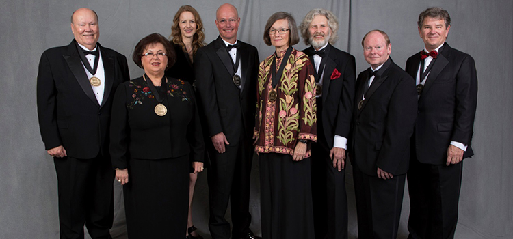 Two service leader couples, a NASA executive, an actress, a hotel management entrepreneur and a doctor who leads the University of South Alabama?s Board of Trustees were honored by the University on Friday, March 7, during a dinner for recipients of the USA National Alumni Association?s annual honors, which recognizes the achievements and contributions of alumni and advocates for the University.