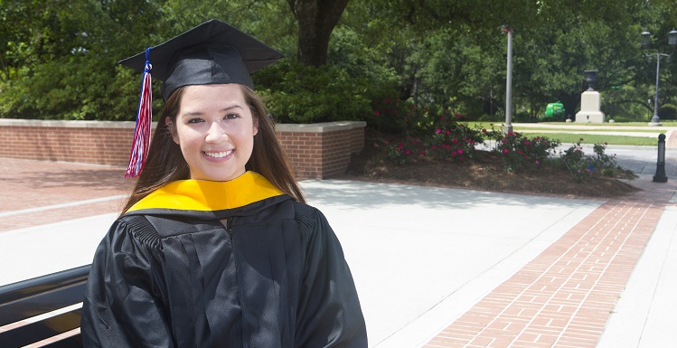 Catherine Zivanov said her Honors Program experience "led me to decide on a future in academic medicine as a physician and researcher.” 