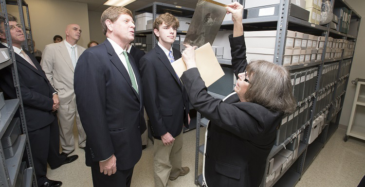 Doy Leale McCall Rare Book and Manuscript Library opens at Marx Library