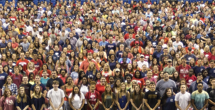 The University of South Alabama's Class of 2020 on Monday, Aug. 15, 2016, at the USA Mitchell Center.