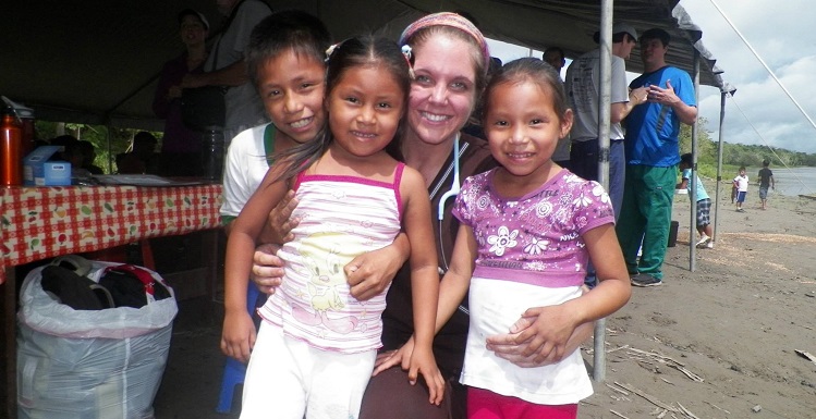 Dr. Gretchen Vandiver, 2012 recipient of the DeBakey Scholarship, is shown in Iquitos, Peru on a medical mission trip through the Christian Medical Ministry of South Alabama. 