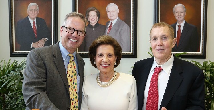 Dr. Arthur E. “Art” Frankel, right, has been named the inaugural holder of the Arlene and Mayer Mitchell Chair in Medical Oncology. Frankel is joined by Arlene Mitchell and Dr. Michael A. Finan, director of MCI.