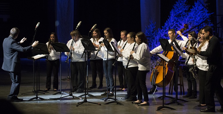 A performance from the 2016 USA holiday concert.