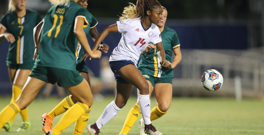 Briana Morris completed her third year as a member of the USA soccer program in 2018, where she ranked second on the team in points and tied for third in goals. 