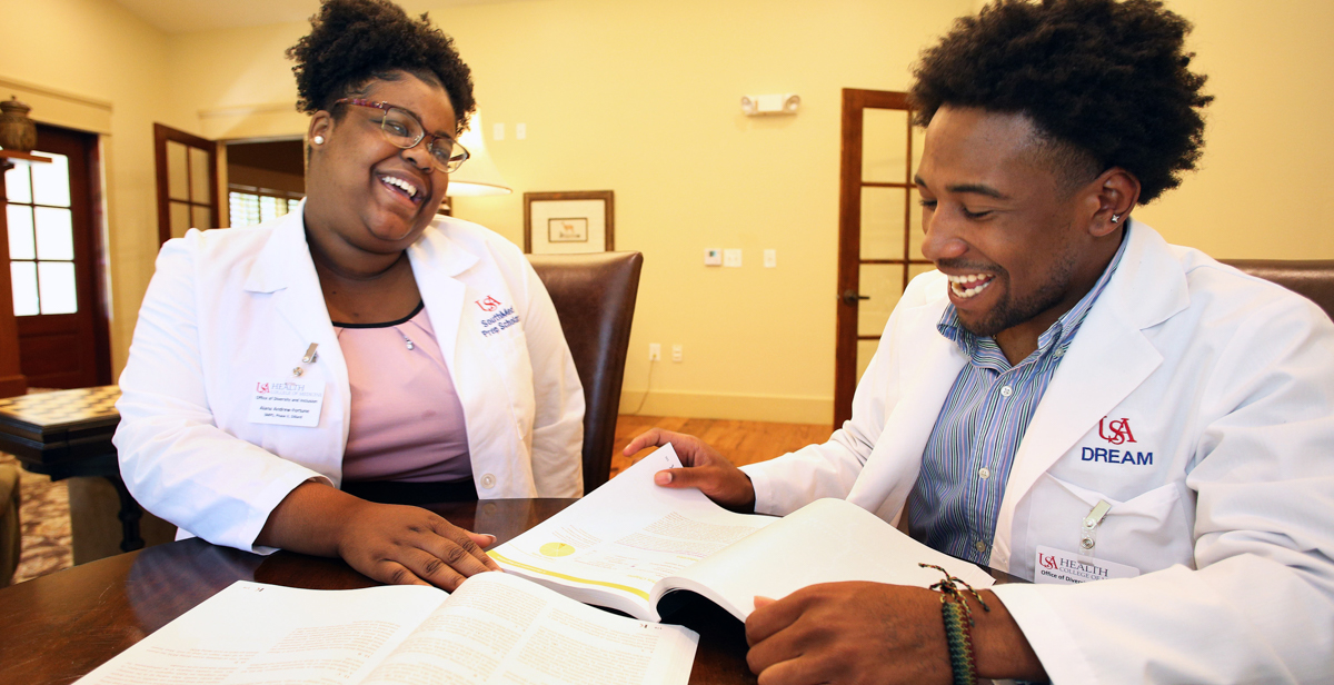 Alana Fortune of Dillard University and Trentyn Shaw of Alabama State University are participants in the USA College of Medicine's SouthMed Prep Scholars and D.R.E.A.M programs, respectively. data-lightbox='featured'