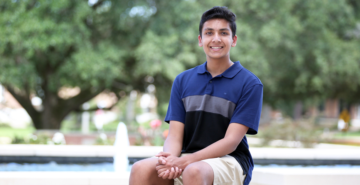 Neil Chaudhary, named the 2020-21 University of South Alabama Board of Trustees Scholar, is a biomedical sciences student and plans to pursue a career in medicine.“I wasn’t anticipating extra financial aid or anything, but I was definitely very happy and grateful,” he said