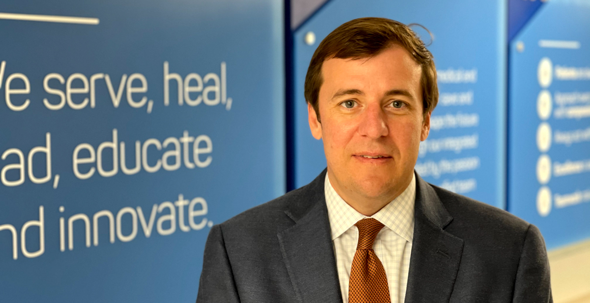 Wilson Thomas studied management and political science at the University of South Alabama for a degree in interdisciplinary studies. His career in hospital administration now includes managing coronavirus care and administering vaccines. data-lightbox='featured'