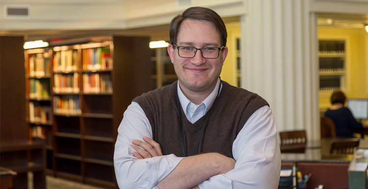 Scotty E. Kirkland, a University of South Alabama alumnus, is the coordinator of exhibitions, publications, and programs at the Alabama Department of Archives and History. He will give a lecture about Alabama civil rights history at the Marx Library December 2, 2021. data-lightbox='featured'