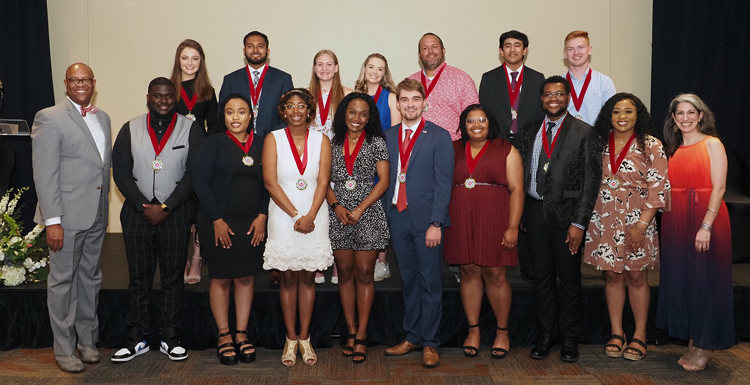 The University of South Alabama’s Division of Student Affairs recently honored 17 graduating seniors with its inaugural Jaguar Senior Medallion Society Award for outstanding academic and leadership achievements and community engagement.
 