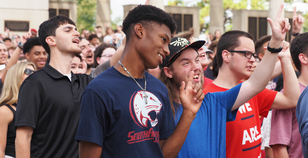 Jordan Morrison, center, showed up early for the Class of 2027 photo at the Moulton Bell Tower. A student-athlete, Morrison is from Huntsville, Alabama, and plans to major in computer science. 
