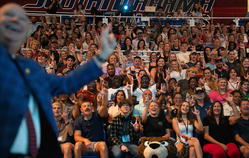 President Bonner taking a sefie with students and parents