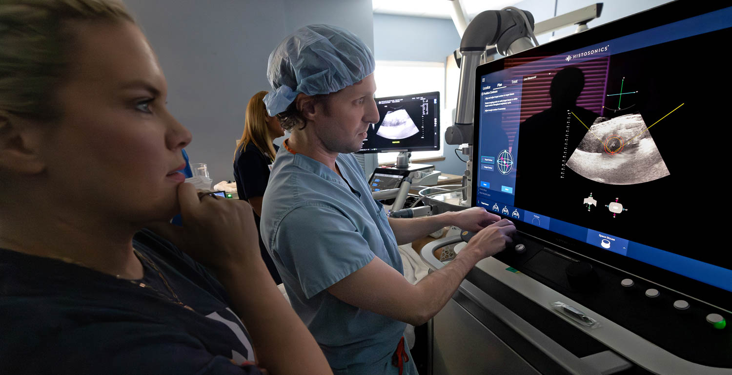 USA Health medical providers operating the histotripsy machine. 