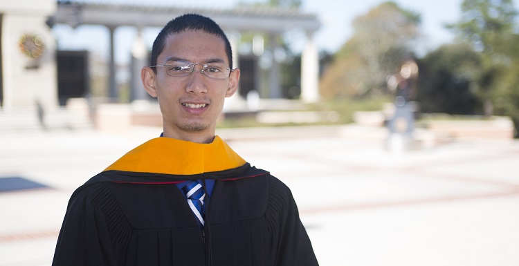 Raaj Ghosal, a Frederick P. Whiddon Scholar, earned a 3.78 grade-point average while enrolled as an Honors Program student. He will receive his bachelor’s degree in biomedical sciences and plans to go to medical school.