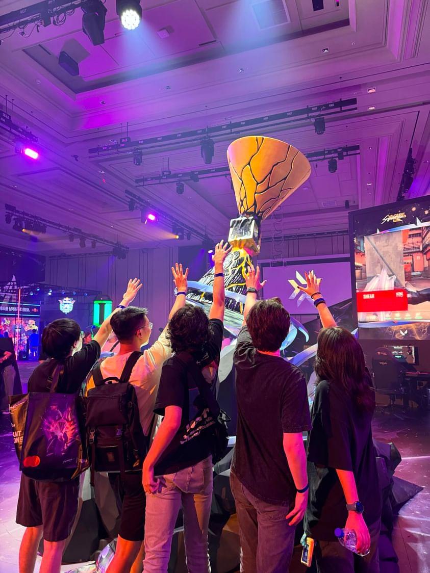 Rader at Internet Cafe in S. Korea