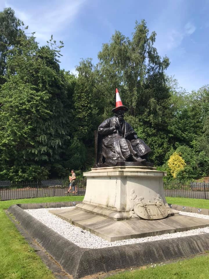 Statue in Glasgow