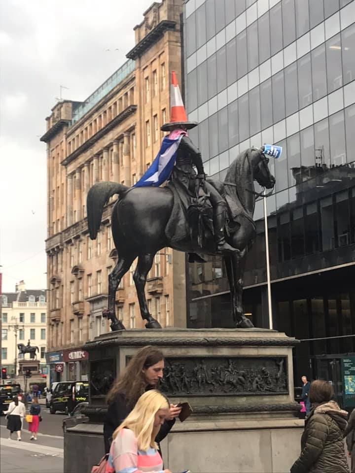 Statue in Glasgow