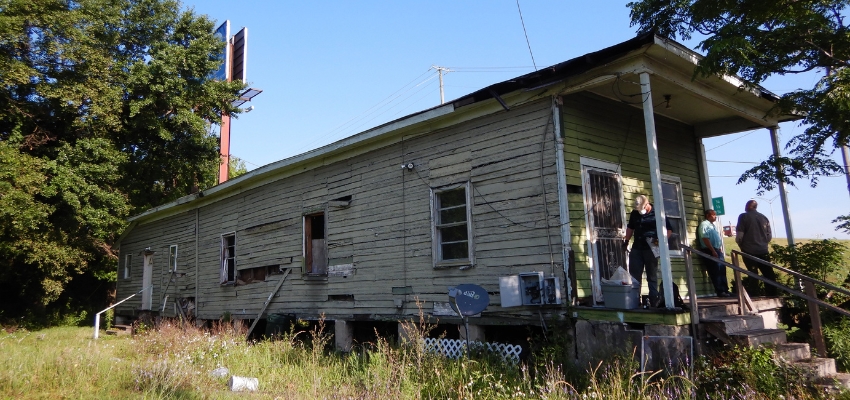 We excavated the Shotgun House Site in 2023 as part of the I-10 Mobile River Bridge Archaeology Project, named for a row of 8 shotgun houses that once stood on South Conception Street.