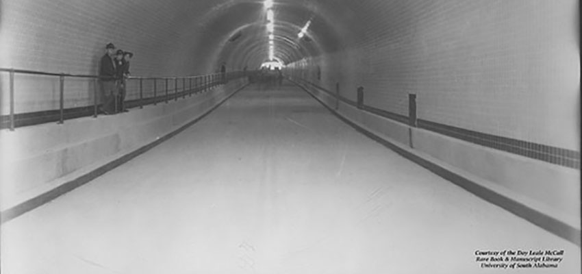 The interior of the Bankhead Tunnel in 1940, shortly after opening.