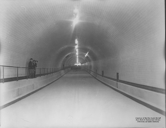 The interior of the Bankhead Tunnel in 1940, shortly after opening. 