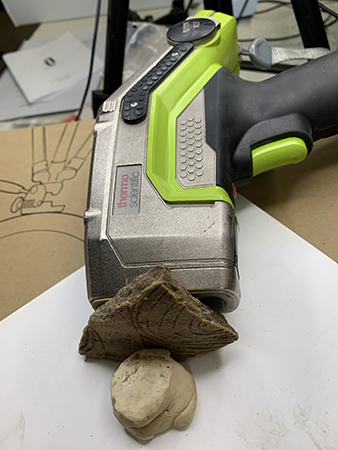 Scanning a ceramic sherd with pXRF